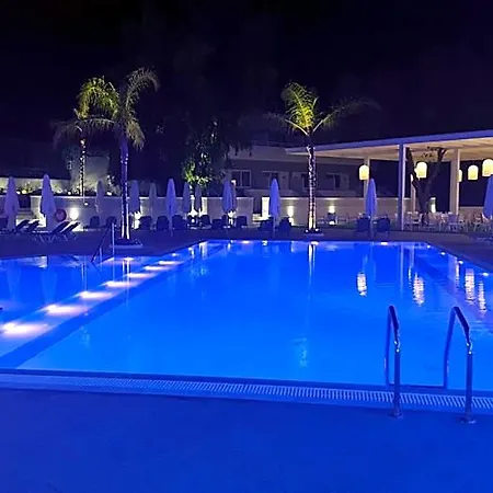 Szálloda Oceanis Park 4*